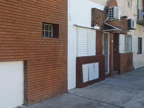 Depto Tipo Casa en Venta de 2 ambientes