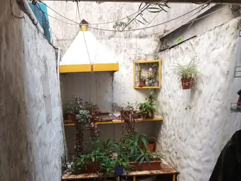 Depto Tipo Casa en Venta en Ramos Mejia, USD 68.000