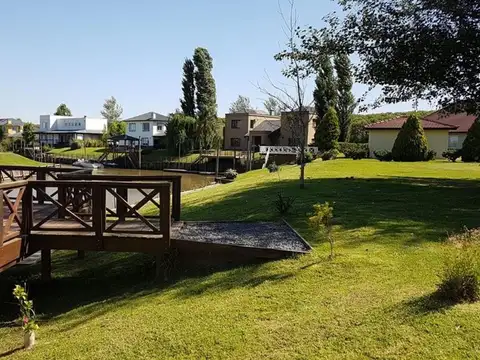 Terreno en Venta en Isla Del Este, USD 65.000