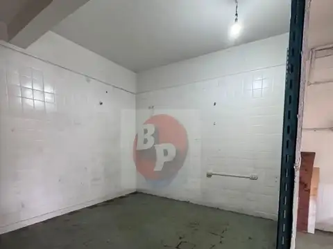 REGIO LOCAL AMPLIO SIN EXPENSAS  - DOBLE VIDRIERA 
