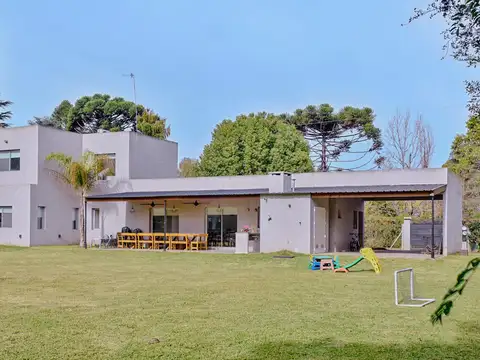 Casa en Barrio Privado
