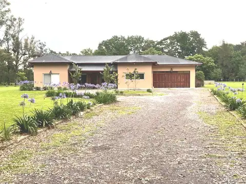 VENTA CASA 306 M2 CON PILETA EN LOTE DE 14.000 M2 