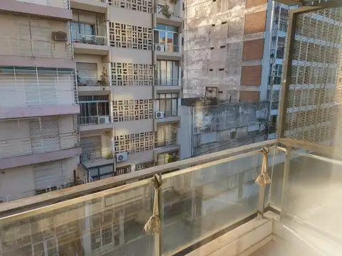 VENTA DEPARTAMENTO MONOAMBIENTE CORRIENTES Y ZEBALLOS ROSARIO