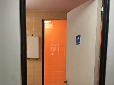 VENTA OFICINAS EN CENTRO/ MICROCENTRO C/ COCHERA OPTATIVA