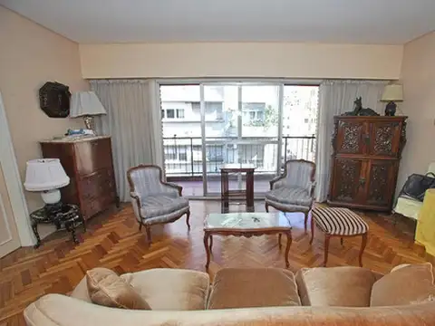 Venta - Departamento 5 Ambientes    2 Coch - B. Norte