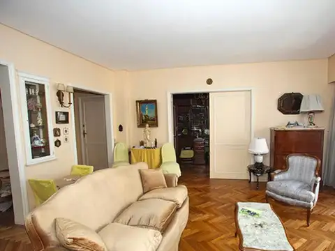 Venta - Departamento 5 Ambientes    2 Coch - B. Norte