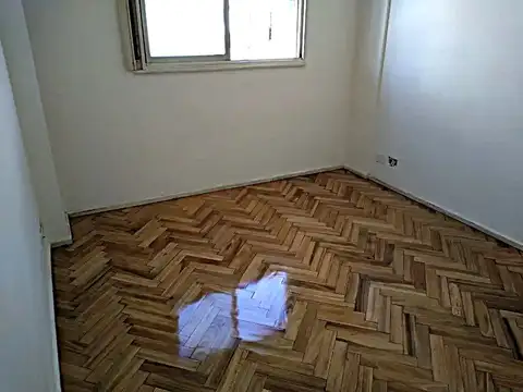 VENTA EXCELENTE 2 AMBIENTES CON RENTA EN BARRIO NORTE