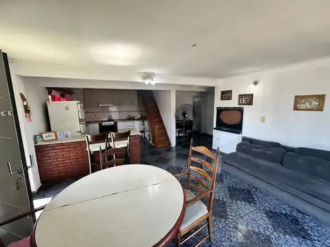Depto Tipo Casa en Venta en Quilmes Oeste, USD 60.000