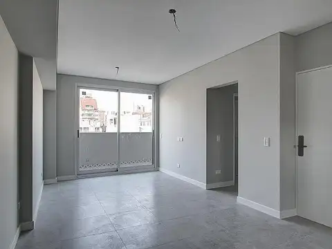 Dos ambientes con balcón aterrazado en Almagro