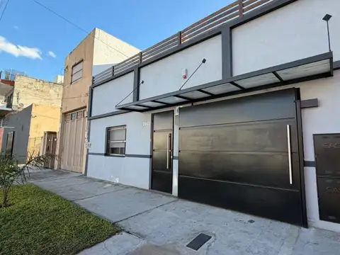 Depto Tipo Casa en Venta de 5 ambientes