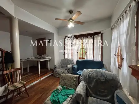 Casa 5 ambientes con 2 baños