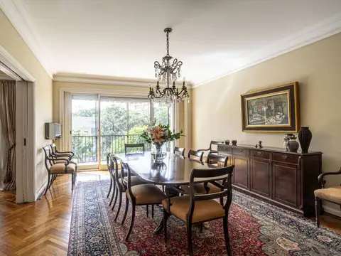 Av. Figueroa Alcorta y San Martín de Tours