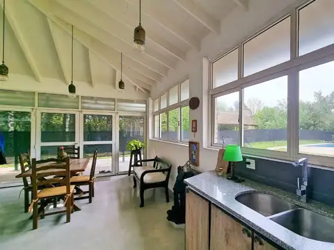 CASA CANNING VENTA 5 AMBIENTES BARRIO LOS ROSALES