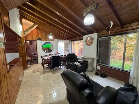 Depto Tipo Casa 4 ambientes con 2 baños