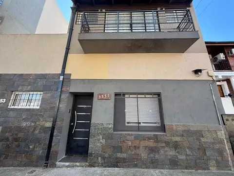 ALQUILER PH V. URQUIZA SIN EXPENSAS - RECICLADO.