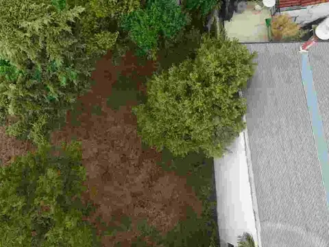 LOTE VENTA EN BURZACO METROS AVENIDA