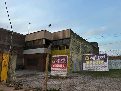 GALPÓN CON LOTE LINDERO SOBRE COLECTORA EN BERAZATEGUI