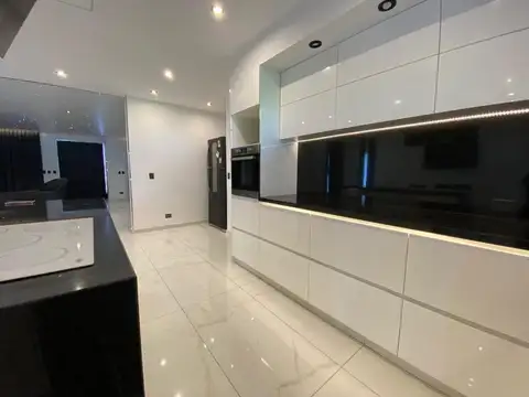 Casa en Venta ( Financiacion )