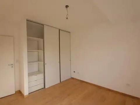 Depto Tipo Casa en Venta con 1 cocheras