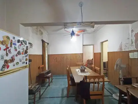 Casa 5 ambientes con 3 baños