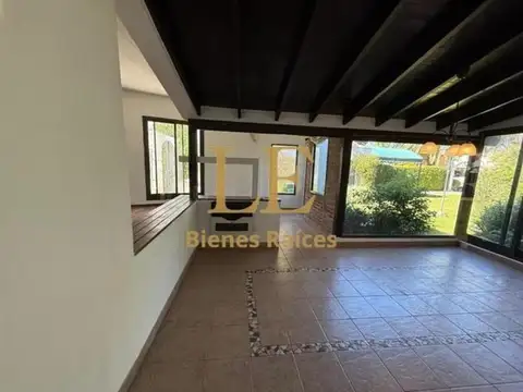 Casa en Alquiler 25 años