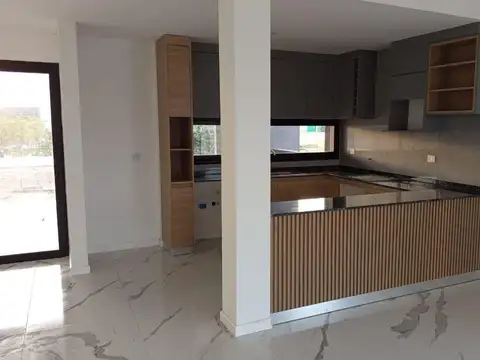 Casa en Venta en Canning, USD 190.000