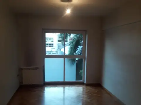3 AMB DE 50 M2 TOTALES AL CFTE CON COCHERA CUBIERTA FIJA Y BAULERA EN PB
