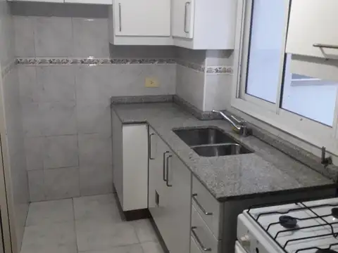Departamento en Alquiler con 1 cocheras