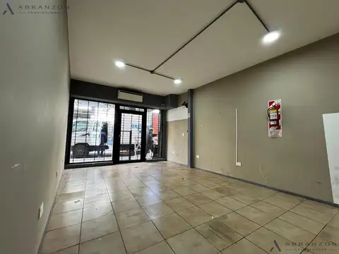 Gascón al 500 local comercial Almagro Hospital Italiano SE VENDE CON EXCELENTE RENTA