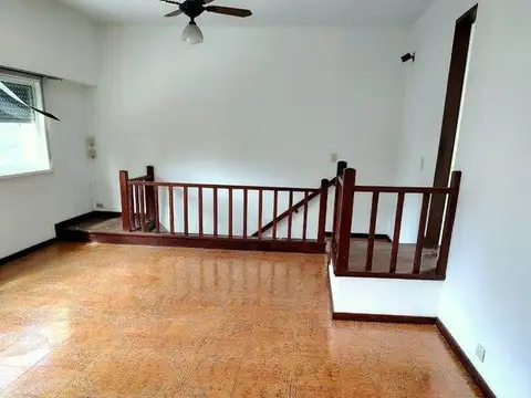 Depto Tipo Casa en Alquiler 45 años