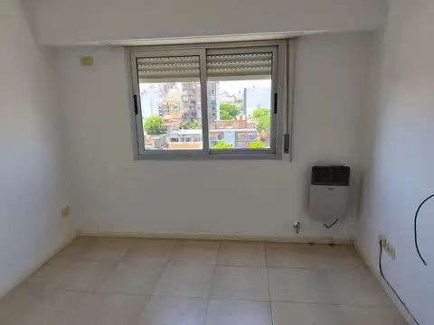 Departamento en Alquiler en Moron, $ 490.000