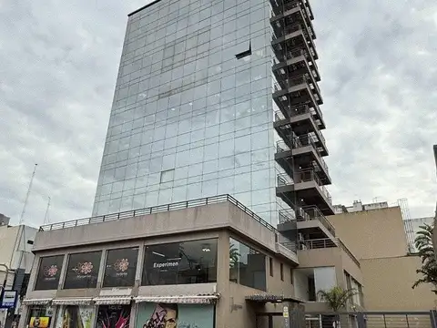 EXCELENTES OFICINAS (100mts2) CON 2 COCHERAS. MORON CENTRO