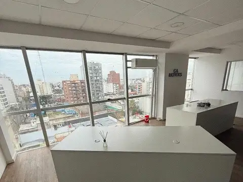 Oficina en Alquiler en Moron Sur, $ 1.700.000