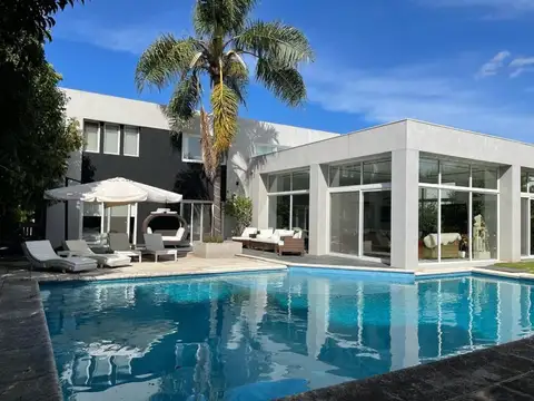 Casa en Venta en Barrio Cerrado Altos de la Horqueta