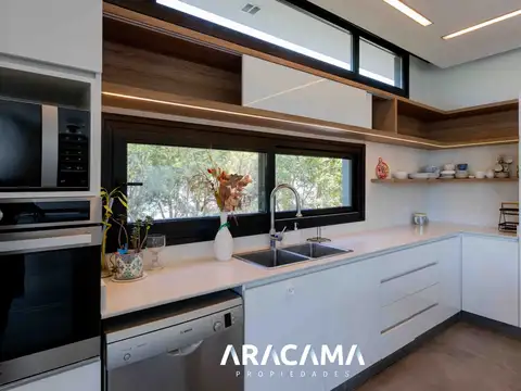 Casa en Venta en Terralagos, USD 750.000