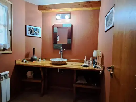 Casa en Venta con 4 cocheras
