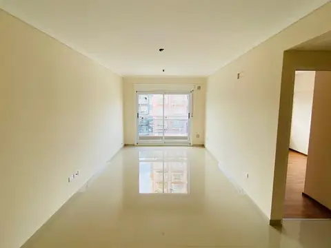 Departamento en Alquiler en Villa Ballester, $ 750.000