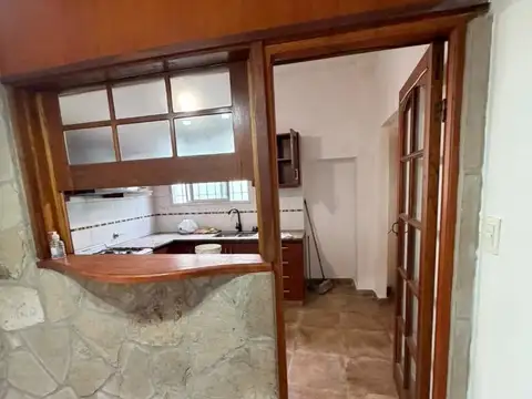 Casa en Alquiler en Bernardino Rivadavia, $ 700.000