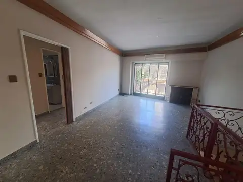 Depto Tipo Casa en Alquiler 46 años