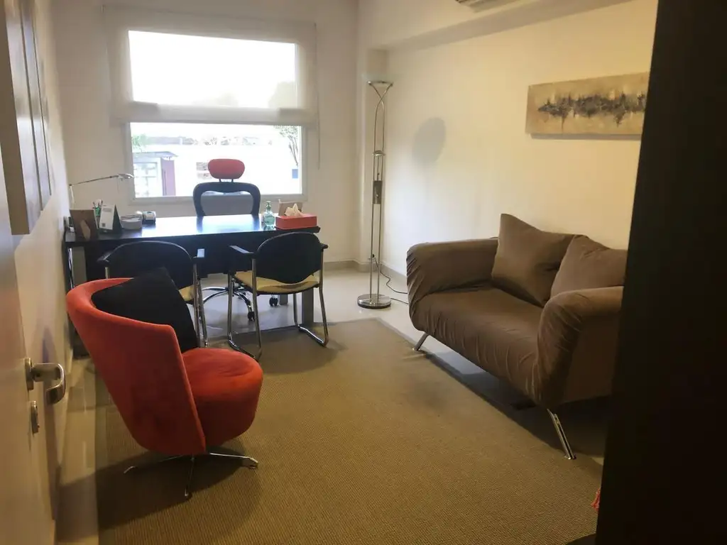 Oficina en Altos de Hudson I