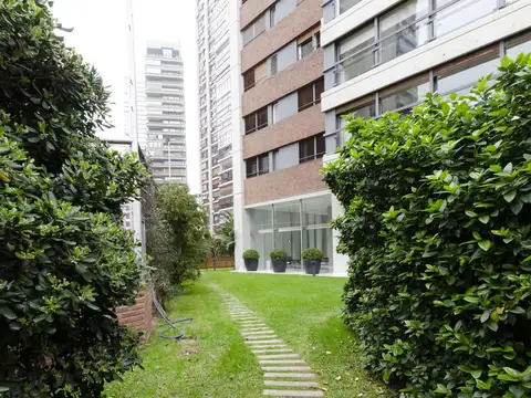 Depto Piso Alto Torre Camps Premium Ugarteche y Cerviño. Palermo.