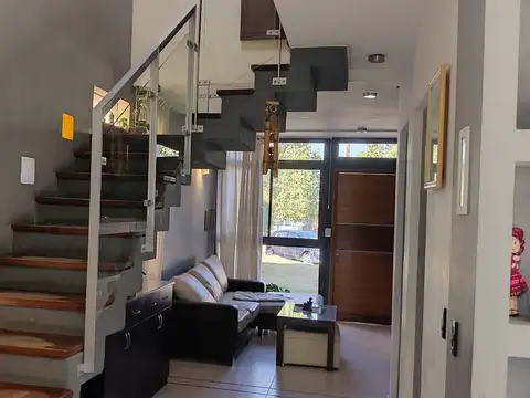 VENTA CASA B° PRIVADO APTO CREDITO MAIPU