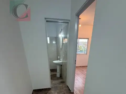 ALQUILER PH 2 AMBIENTES CON PATIO LANUS OESTE