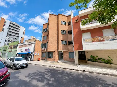 Venta de dpto 1 dormitorio con balcón y bajas expensas