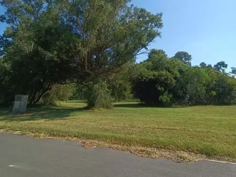 VENTA LOTE EN PINARES COUNTRY CLUB - OPORTUNIDAD