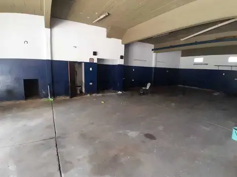 Galpon en Venta 10  mts Frente