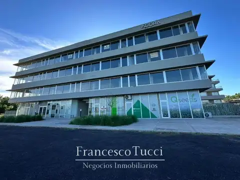 Oficina en venta Agora Pergamino con cochera