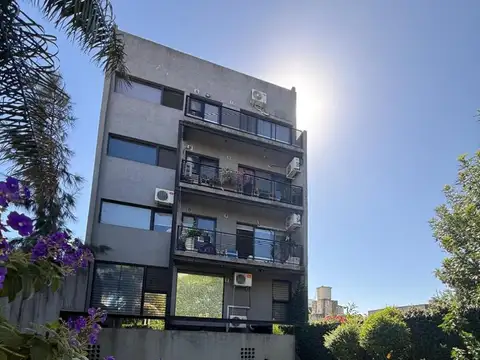 Depto en Venta-  2 amb  en edificio con piscina- San Andrés