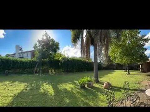Casa 11 ambientes con 3 baños