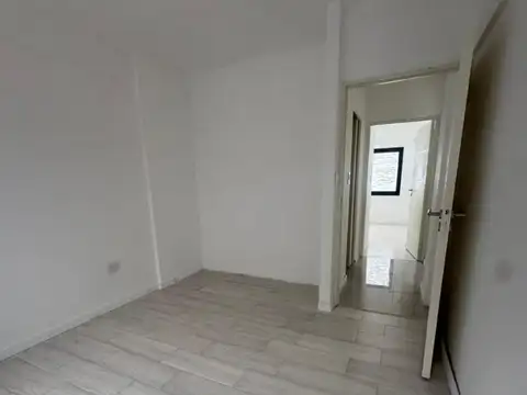 DEPARTAMENTO 3 AMBIENTES EN PB C/PATIO